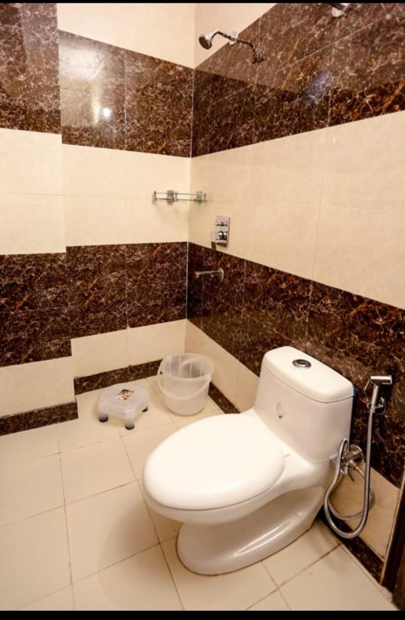 Airport Hotel Edge Home Stay Ню Делхи Екстериор снимка